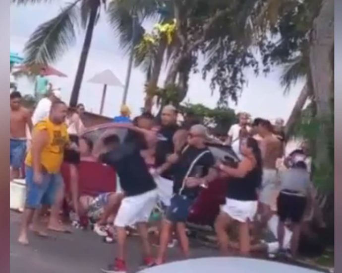 Mass brawl video Brazil
