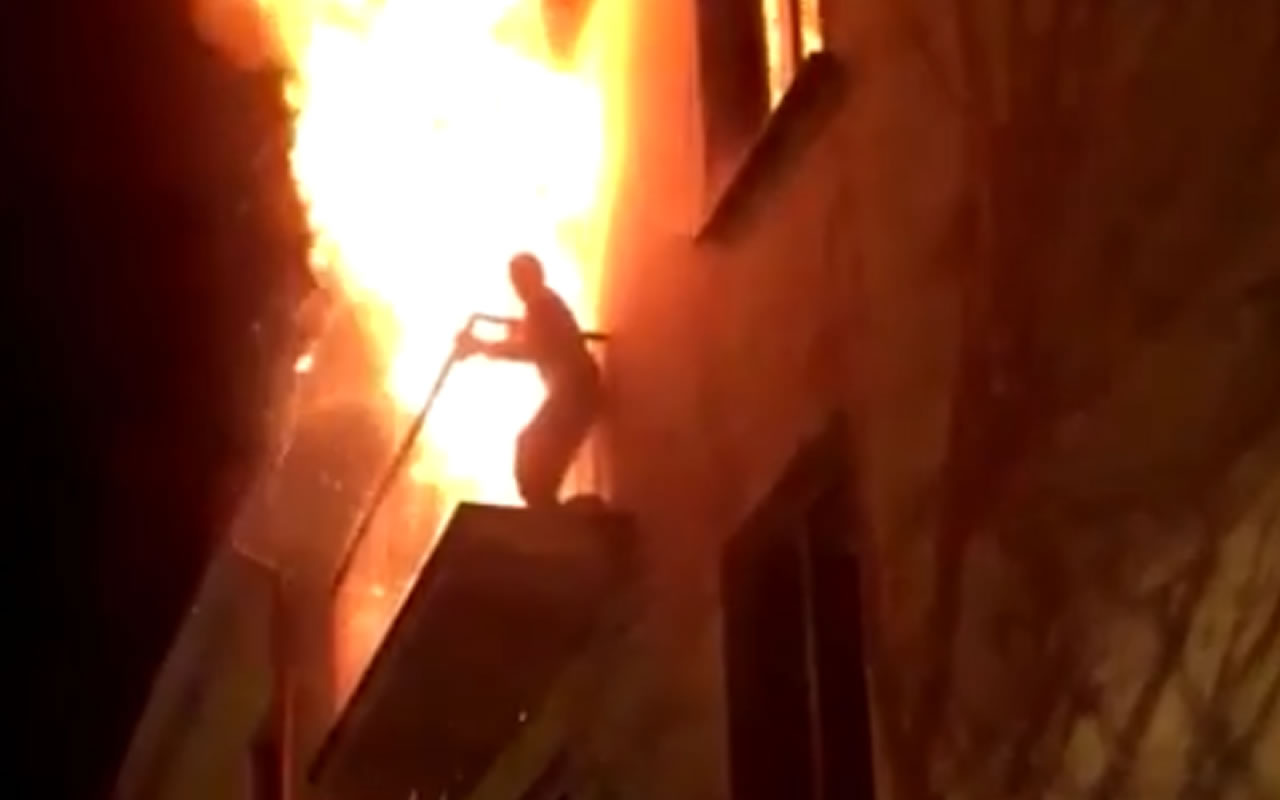 A man burned alive in Novgorod. Video. DEADHOUSE