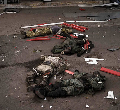 The corpses of Russian soldiers folded with the letter Z