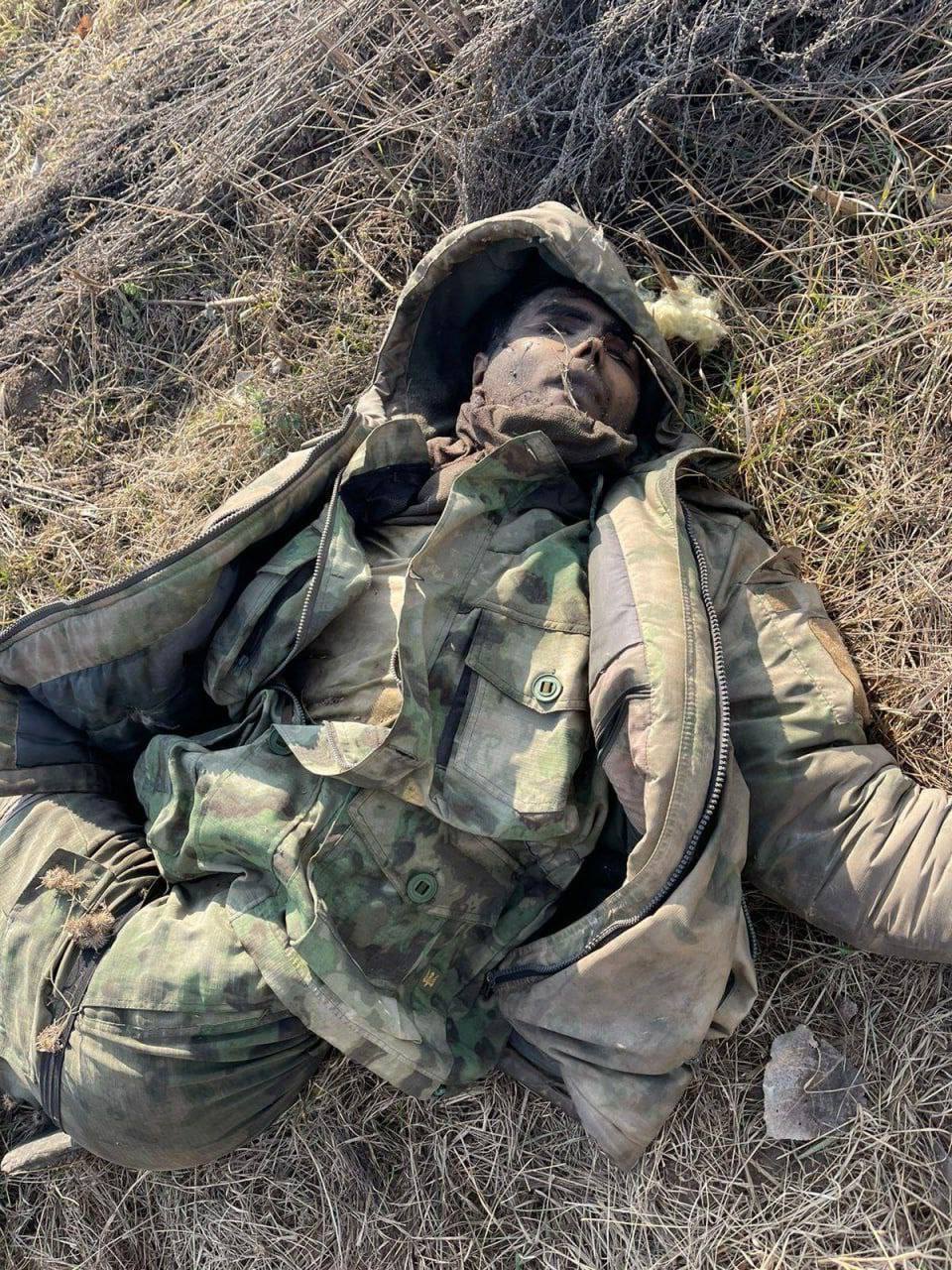 The corpse of a Russian soldier in an unnatural pose