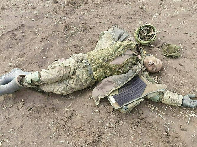 The corpse of a Russian soldier
