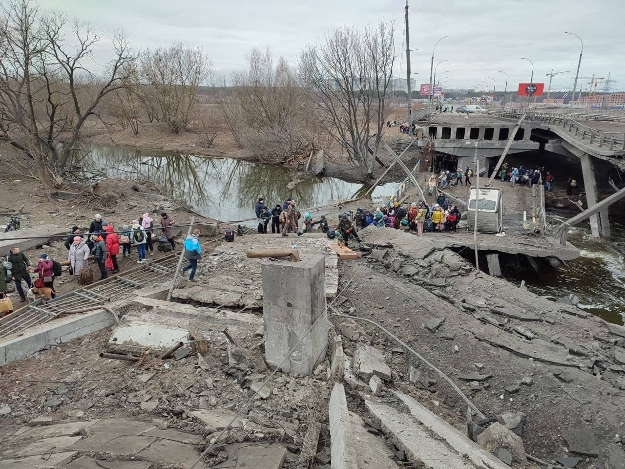 The beginning of the evacuation. Irpin. Ukraine