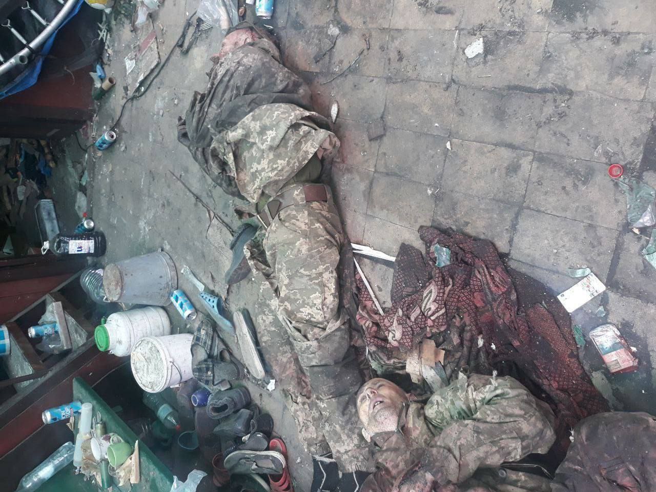 The corpses of military personnel, probably the Armed Forces of Ukraine