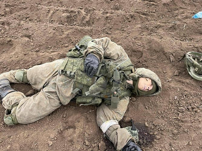 The corpse of the Russian military is preparing to fertilize the fields of Ukraine